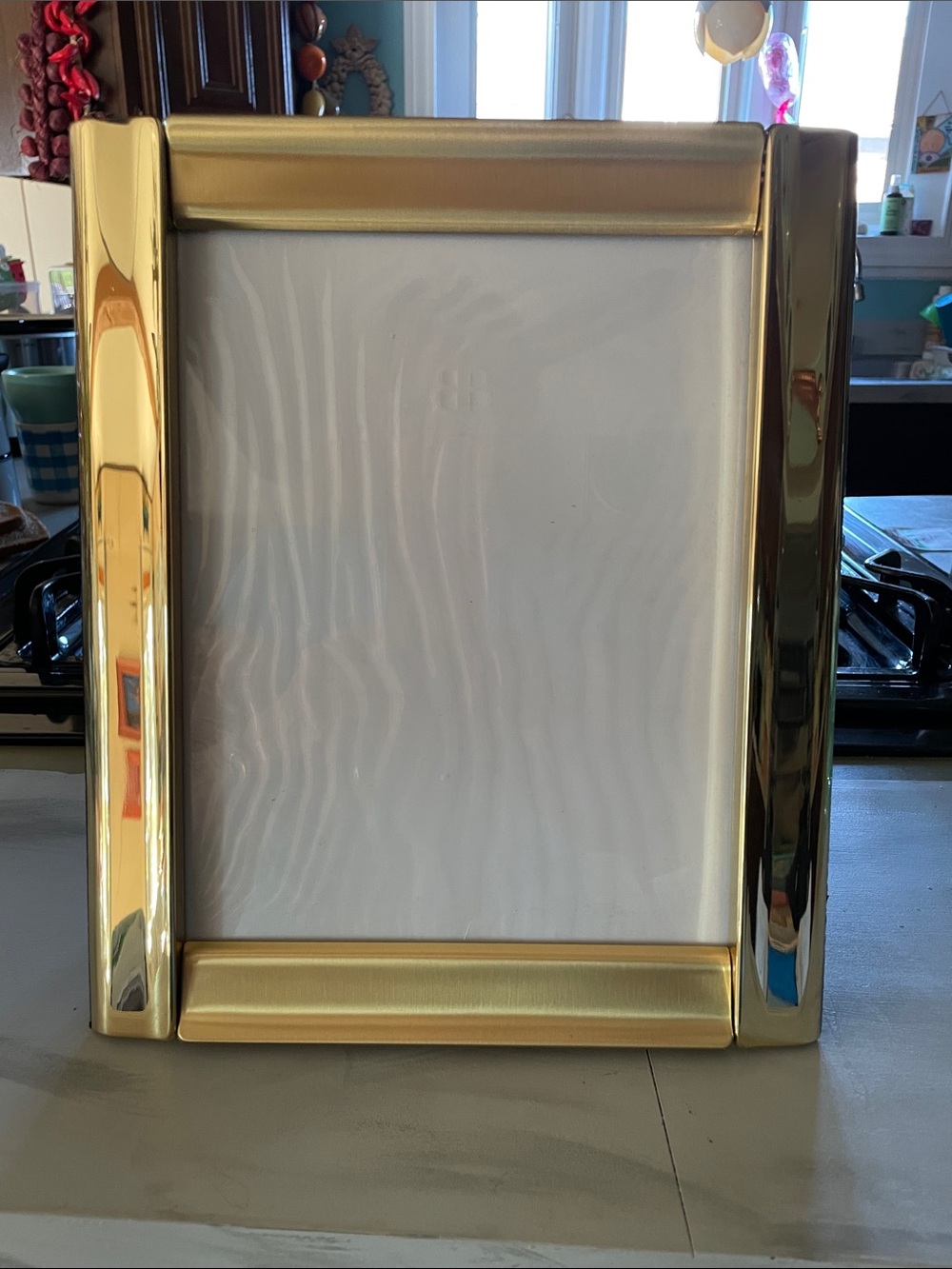Gold metallic frame for 8 x 10” photo